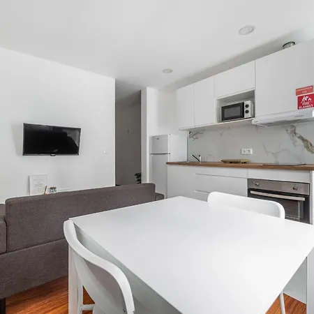 Apartment Quatro Ponto Cinco *